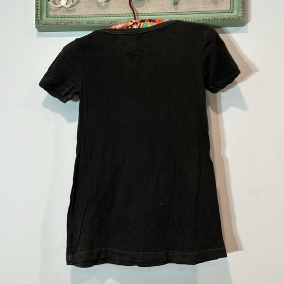 Chaser black white flag graphic short sleeve T-shirt women’s xs vintage wash - Picture 5 of 5